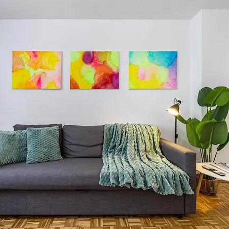Art - Mit Balkon Apartamento