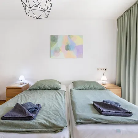 Art - Mit Balkon Apartamento